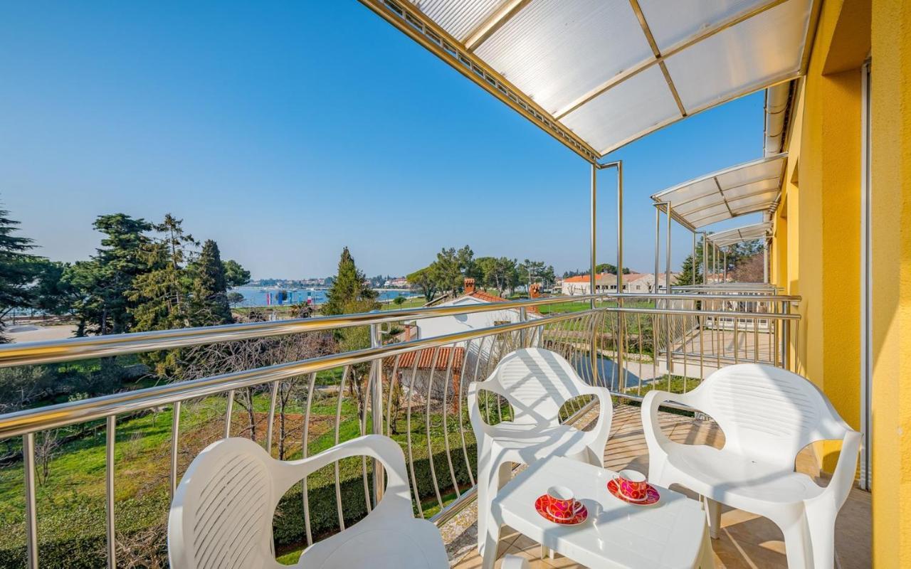 Valessia House With Apartment Umag Buitenkant foto